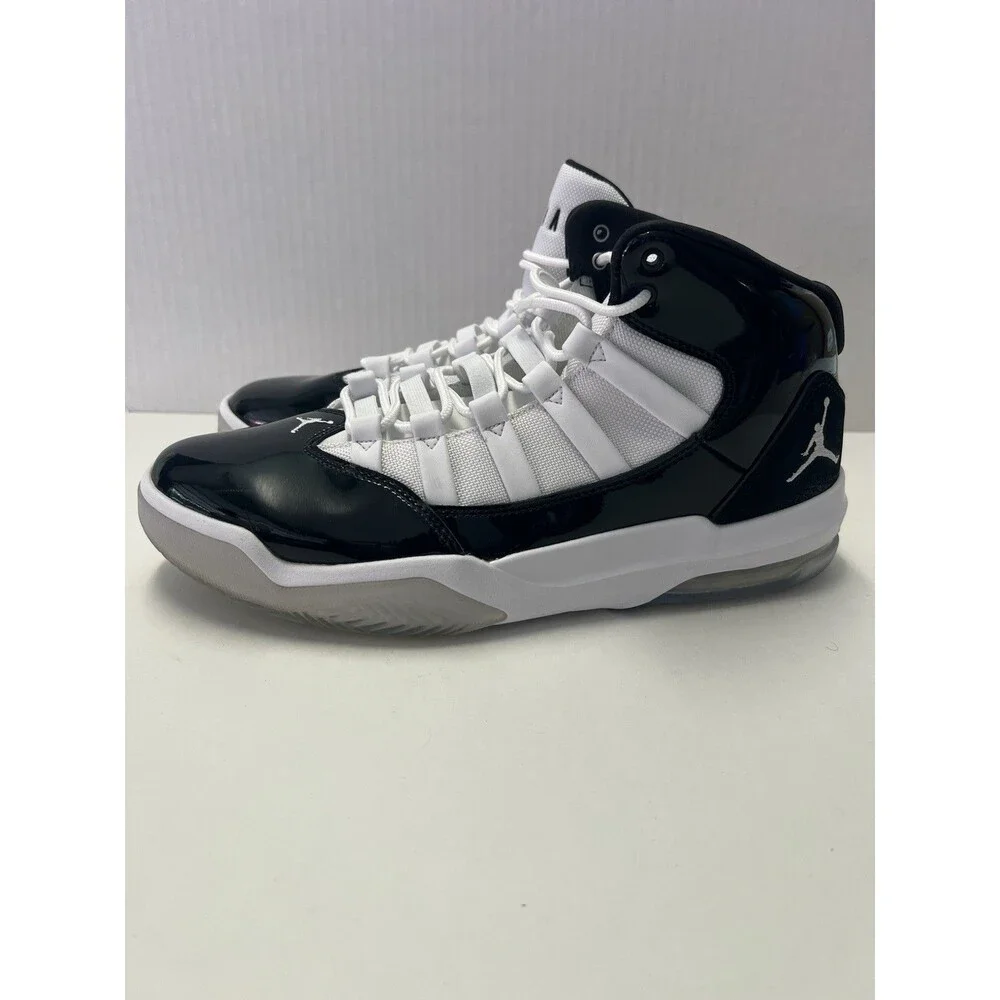 Jordan Max Aura Mid Top Lace-Up Basketball Sneakers Black/White AQ9084-011